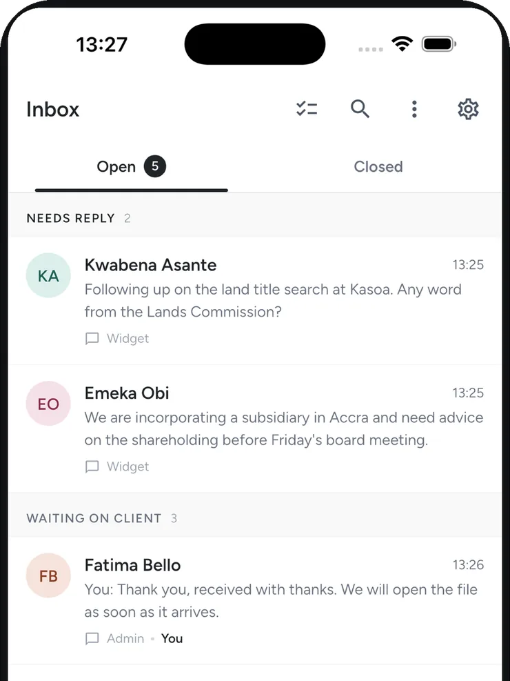 Herald's inbox on a phone, with two clients waiting on a reply and three waiting on the client.